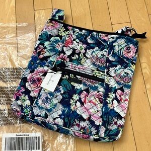 NEW Vera Bradley Shoulder Bag Purse Hipster - Garden Grove